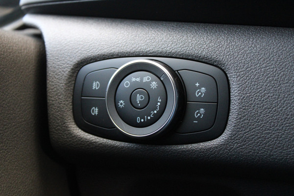 Ford Transit Custom 320 2.0 TDCI L2H1 Sport 185pk - ACC - Trekhaak - Navi - Camera - Stoelverwarming - Blind spot - Xenon - Rijklaar