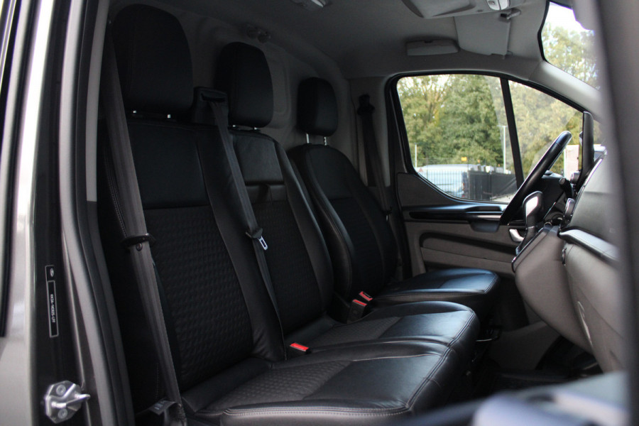 Ford Transit Custom 320 2.0 TDCI L2H1 Sport 185pk - ACC - Trekhaak - Navi - Camera - Stoelverwarming - Blind spot - Xenon - Rijklaar