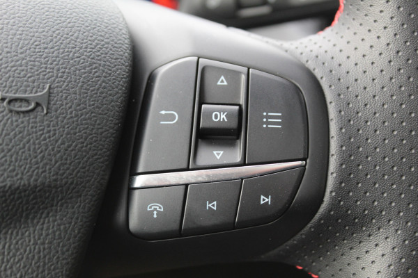 Ford Kuga 2.5-243pk PHEV ST-Line X. 2100kg trekgewicht ! Nieuw Model ! Van €. 54.937,- voor €. 43.735,- ! Trekgewicht van 2.100kg ! Elektr. verstelb. AGR stoelen voor, Stoel-, stuur-, voorraam- en achterbank verwarming, Elektr. panorama/schuif-kanteldak , Trekhaak wegklapbaar,