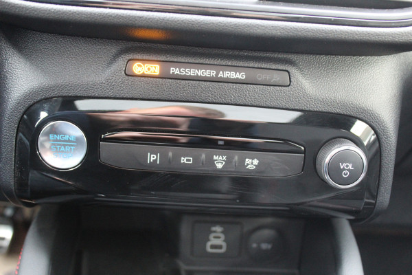 Ford Kuga 2.5-243pk PHEV ST-Line X. 2100kg trekgewicht ! Nieuw Model ! Van €. 54.937,- voor €. 43.735,- ! Trekgewicht van 2.100kg ! Elektr. verstelb. AGR stoelen voor, Stoel-, stuur-, voorraam- en achterbank verwarming, Elektr. panorama/schuif-kanteldak , Trekhaak wegklapbaar,