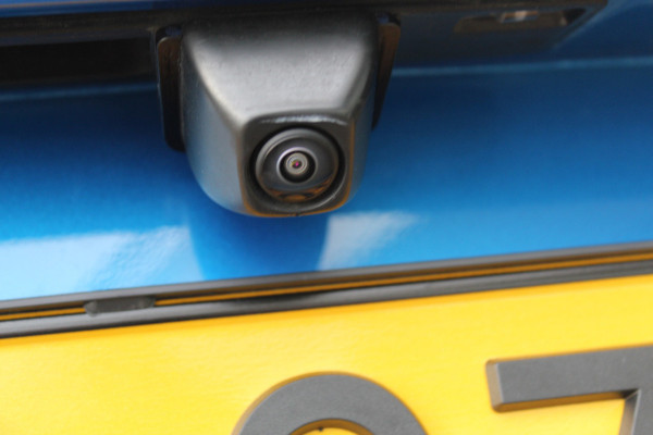 Ford Kuga 2.5-243pk PHEV ST-Line X. 2100kg trekgewicht ! Nieuw Model ! Van €. 54.937,- voor €. 43.735,- ! Trekgewicht van 2.100kg ! Elektr. verstelb. AGR stoelen voor, Stoel-, stuur-, voorraam- en achterbank verwarming, Elektr. panorama/schuif-kanteldak , Trekhaak wegklapbaar,