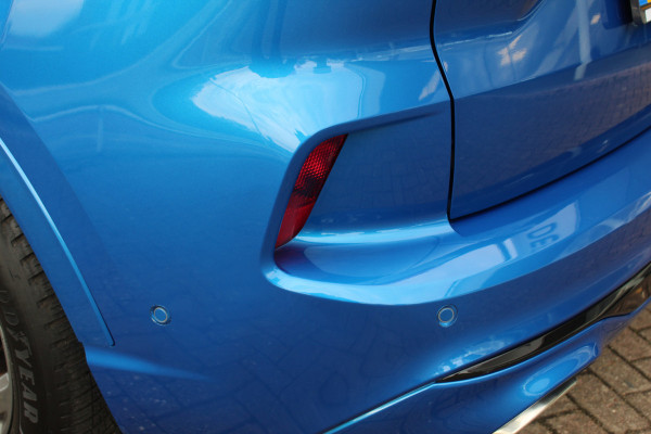 Ford Kuga 2.5-243pk PHEV ST-Line X. 2100kg trekgewicht ! Nieuw Model ! Van €. 54.937,- voor €. 43.735,- ! Trekgewicht van 2.100kg ! Elektr. verstelb. AGR stoelen voor, Stoel-, stuur-, voorraam- en achterbank verwarming, Elektr. panorama/schuif-kanteldak , Trekhaak wegklapbaar,