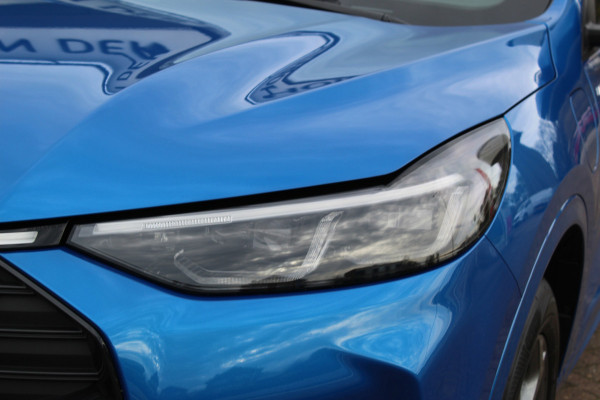 Ford Kuga 2.5-243pk PHEV ST-Line X. 2100kg trekgewicht ! Nieuw Model ! Van €. 54.937,- voor €. 43.735,- ! Trekgewicht van 2.100kg ! Elektr. verstelb. AGR stoelen voor, Stoel-, stuur-, voorraam- en achterbank verwarming, Elektr. panorama/schuif-kanteldak , Trekhaak wegklapbaar,