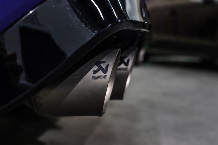 Volkswagen Golf 2.0 TSI R 4Motion *Akra*Pano*Leder*H&K*Performance*