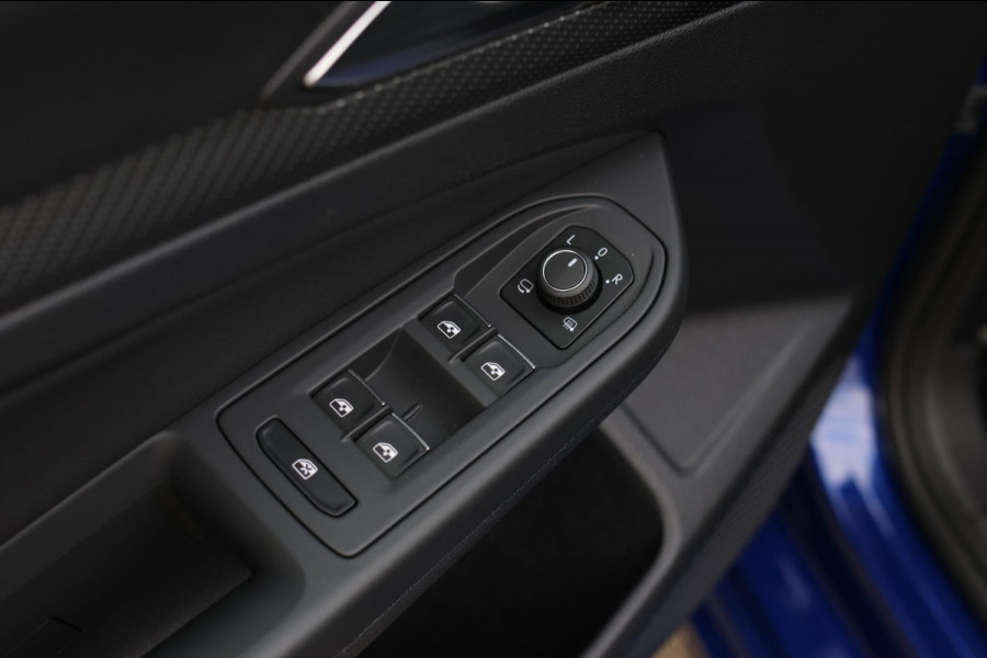 Volkswagen Golf 2.0 TSI R 4Motion *Akra*Pano*Leder*H&K*Performance*