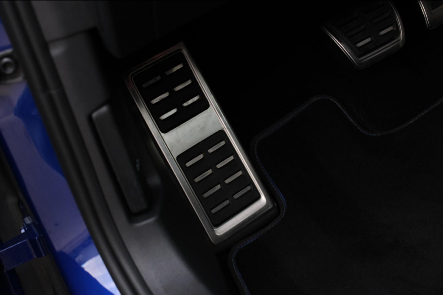 Volkswagen Golf 2.0 TSI R 4Motion *Akra*Pano*Leder*H&K*Performance*