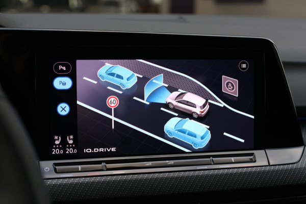 Volkswagen Golf 2.0 TSI R 4Motion *Akra*Pano*Leder*H&K*Performance*