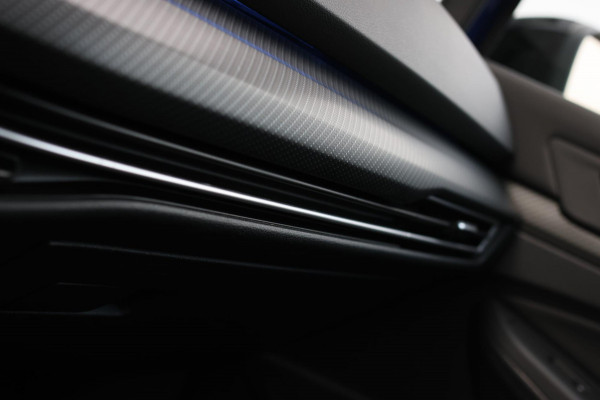 Volkswagen Golf 2.0 TSI R 4Motion *Akra*Pano*Leder*H&K*Performance*