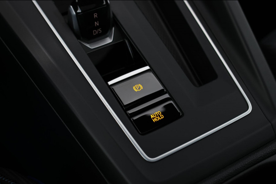 Volkswagen Golf 2.0 TSI R 4Motion *Akra*Pano*Leder*H&K*Performance*