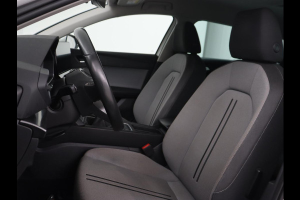 Seat Leon 1.0 TSI Style Business Intense | Trekhaak | Stoelverwarming | Carplay | Adaptive cruise | Stuurverwarming | Keyless | Camera | Navigatie | Full LED | Park Assist | Digital Cockpit