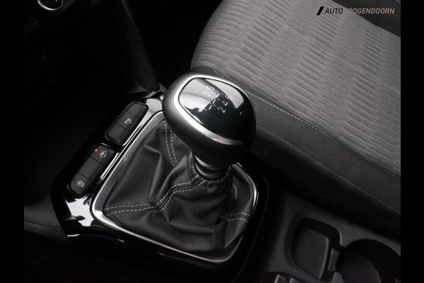 Opel Corsa 1.2 Edition Sport 100pk (APPLE CARPLAY,LED VERLICHTING,PARKEERSENSOREN,CAMERA,CLIMATE,CRUISE,LANE ASSIST,TOPCONDITIE)