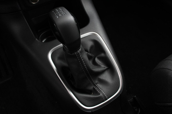 Citroën C3 1.2 PureTech 83pk Shine | Navigatie | Apple Carplay/Android Auto | Parkeersensor achter | Camera | Cruise Control | Stoelverwarming |Getinte ramen | Ledverlichting | Climate Control