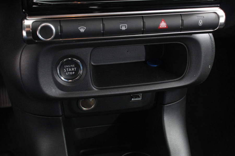 Citroën C3 1.2 PureTech 83pk Shine | Navigatie | Apple Carplay/Android Auto | Parkeersensor achter | Camera | Cruise Control | Stoelverwarming |Getinte ramen | Ledverlichting | Climate Control