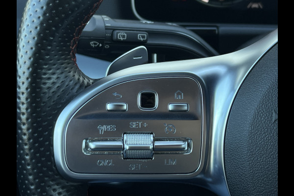 Mercedes-Benz B-Klasse 200 Business Solution AMG | Night | Camera | Sfeerverlichting | MBUX