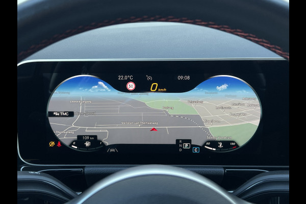 Mercedes-Benz B-Klasse 200 Business Solution AMG | Night | Camera | Sfeerverlichting | MBUX