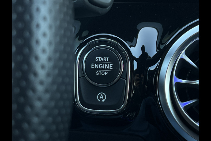 Mercedes-Benz B-Klasse 200 Business Solution AMG | Night | Camera | Sfeerverlichting | MBUX