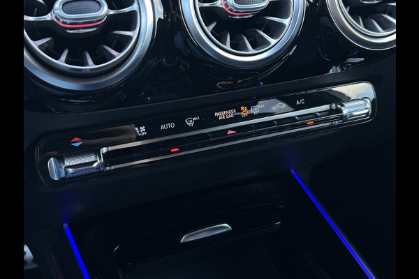 Mercedes-Benz B-Klasse 200 Business Solution AMG | Night | Camera | Sfeerverlichting | MBUX