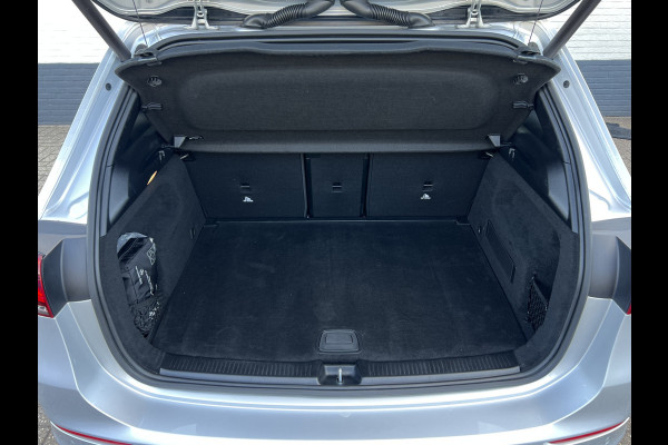 Mercedes-Benz B-Klasse 200 Business Solution AMG | Night | Camera | Sfeerverlichting | MBUX