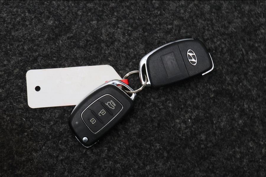 Hyundai ix20 1.4i Go! Camera Navigatie Airco