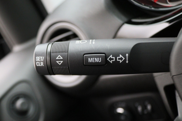 Opel ADAM 1.0 Turbo Jam Favourite Two-Tone, Airco, Cruise, Apple Carplay, Elektrische Ramen, 16''