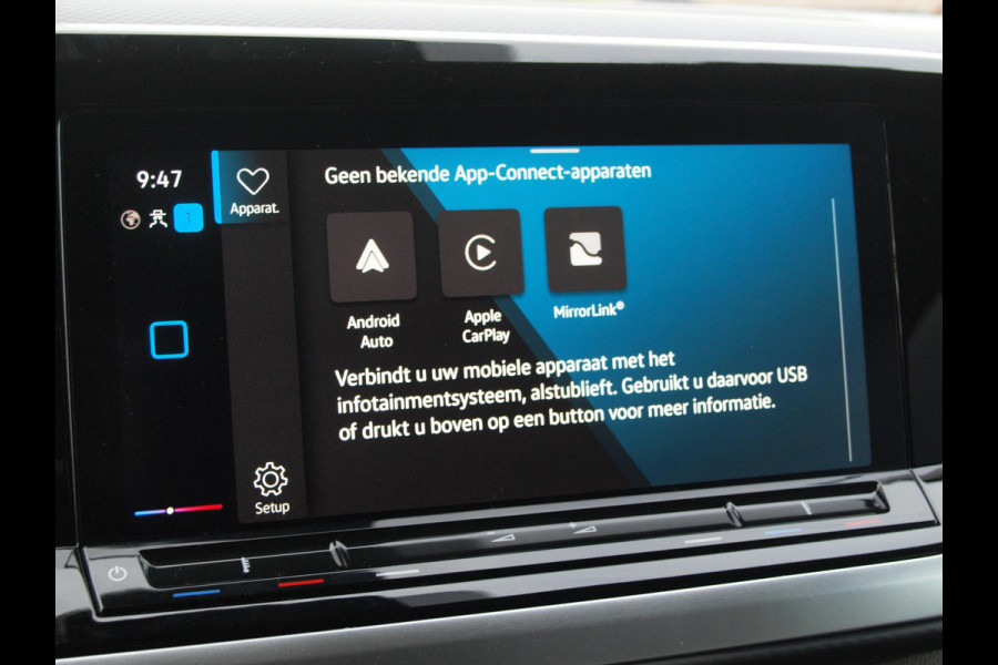 Volkswagen Multivan 1.4 eHybrid L2H1 Life | 7-persoons | Camera | Cruise Control | Apple Carplay | NL-Auto |