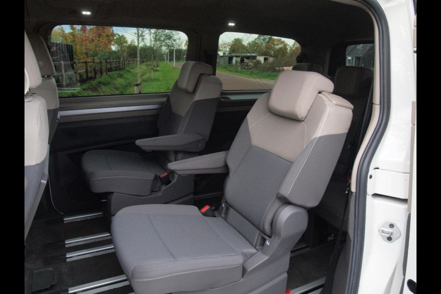 Volkswagen Multivan 1.4 eHybrid L2H1 Life | 7-persoons | Camera | Cruise Control | Apple Carplay | NL-Auto |