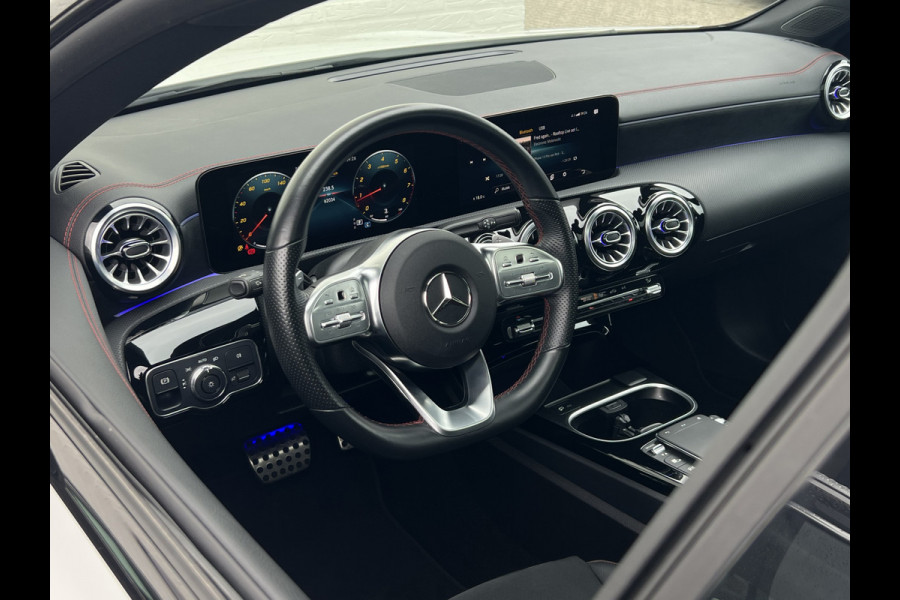 Mercedes-Benz CLA-Klasse Shooting Brake 180 AMG | Night | Sfeerverlichting | Pano | Camera