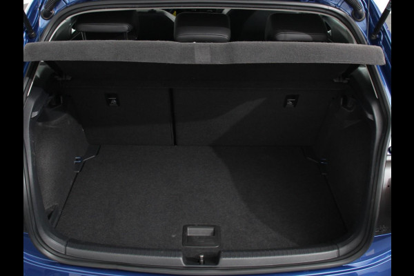Volkswagen Polo 1.0 TSI Automaat Style Volkswagen Polo 1.0 TSI DSG Style | Navigatie | Climate Control | Adaptive Cruise Control | Camera | Lane Assist | LED Matrix | DAB | Parkeer sensoren | App Connect