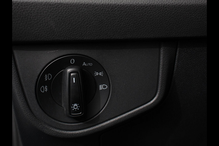 Volkswagen Polo 1.0 TSI Automaat Style Volkswagen Polo 1.0 TSI DSG Style | Navigatie | Climate Control | Adaptive Cruise Control | Camera | Lane Assist | LED Matrix | DAB | Parkeer sensoren | App Connect