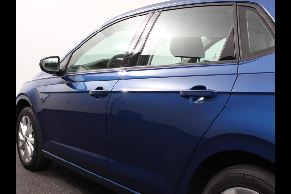 Volkswagen Polo 1.0 TSI Automaat Style Volkswagen Polo 1.0 TSI DSG Style | Navigatie | Climate Control | Adaptive Cruise Control | Camera | Lane Assist | LED Matrix | DAB | Parkeer sensoren | App Connect