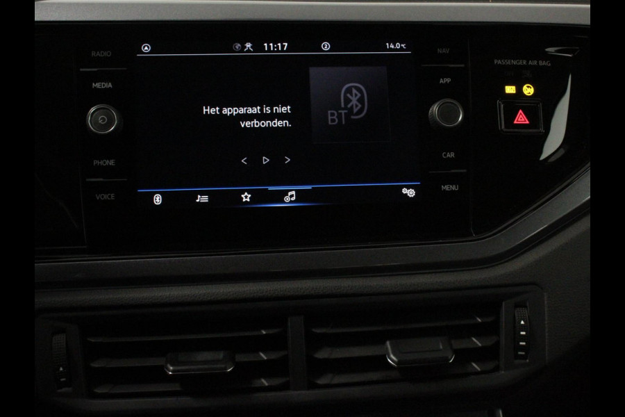 Volkswagen Polo 1.0 TSI Automaat Style Volkswagen Polo 1.0 TSI DSG Style | Navigatie | Climate Control | Adaptive Cruise Control | Camera | Lane Assist | LED Matrix | DAB | Parkeer sensoren | App Connect