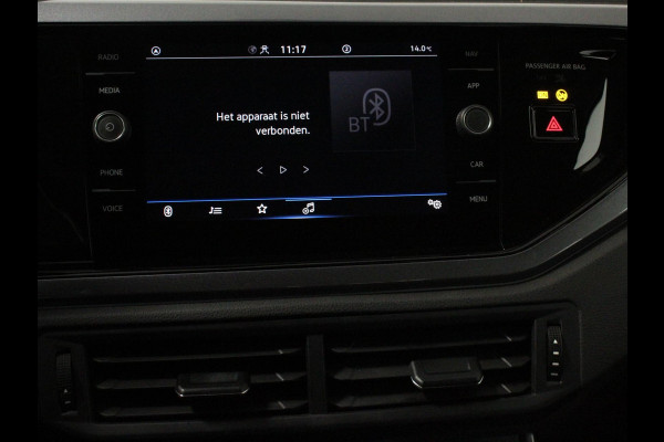 Volkswagen Polo 1.0 TSI Automaat Style Volkswagen Polo 1.0 TSI DSG Style | Navigatie | Climate Control | Adaptive Cruise Control | Camera | Lane Assist | LED Matrix | DAB | Parkeer sensoren | App Connect