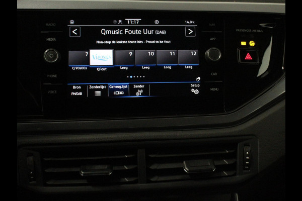 Volkswagen Polo 1.0 TSI Automaat Style Volkswagen Polo 1.0 TSI DSG Style | Navigatie | Climate Control | Adaptive Cruise Control | Camera | Lane Assist | LED Matrix | DAB | Parkeer sensoren | App Connect