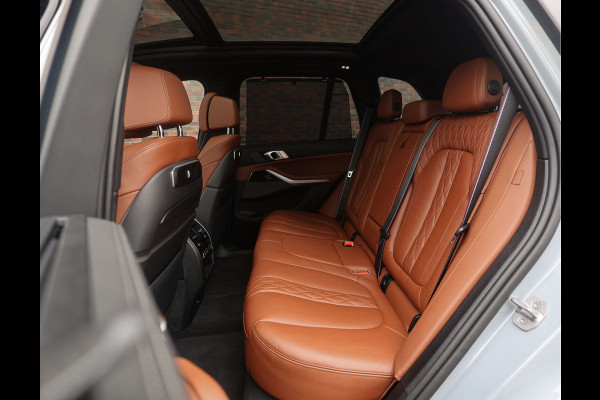 BMW X5 50e xDrive | Skylounge - Trekhaak - Tartufo