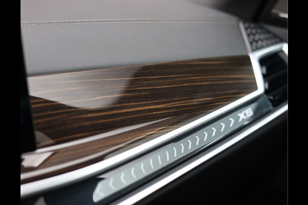 BMW X5 50e xDrive | Skylounge - Trekhaak - Tartufo