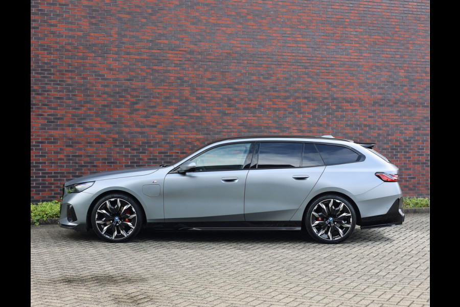 BMW 5 Serie Touring 530e Touring | M performance - Pano - Trekhaak