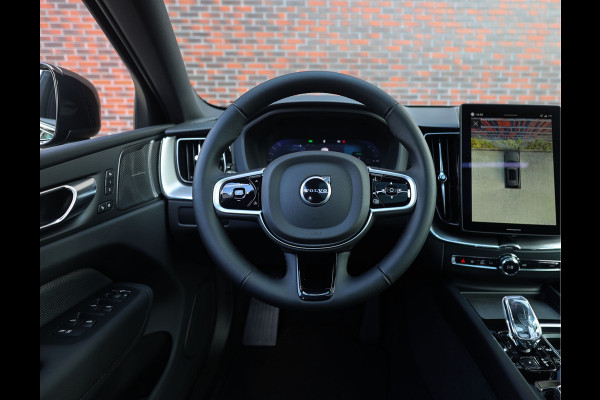 Volvo XC60 T6 AWD Ultra Black Edition | Trekhaak - Head Up - Direct leverbaar
