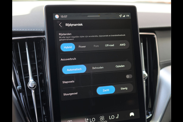 Volvo XC60 T6 AWD Ultra Black Edition | Trekhaak - Head Up - Direct leverbaar