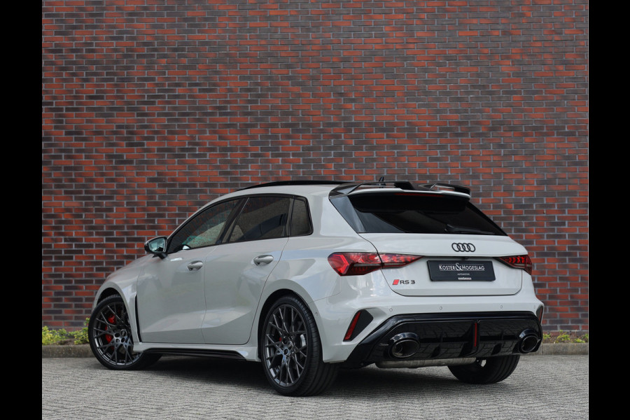Audi RS3 Sportback 2.5 TFSI quattro | Krijt - Pano - Sonos