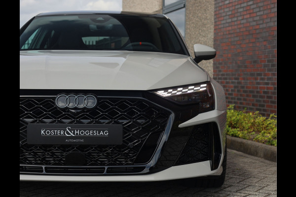 Audi RS3 Sportback 2.5 TFSI quattro | Krijt - Pano - Sonos
