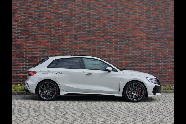 Audi RS3 Sportback 2.5 TFSI quattro | Krijt - Pano - Sonos