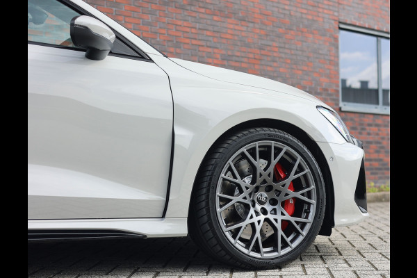 Audi RS3 Sportback 2.5 TFSI quattro | Krijt - Pano - Sonos