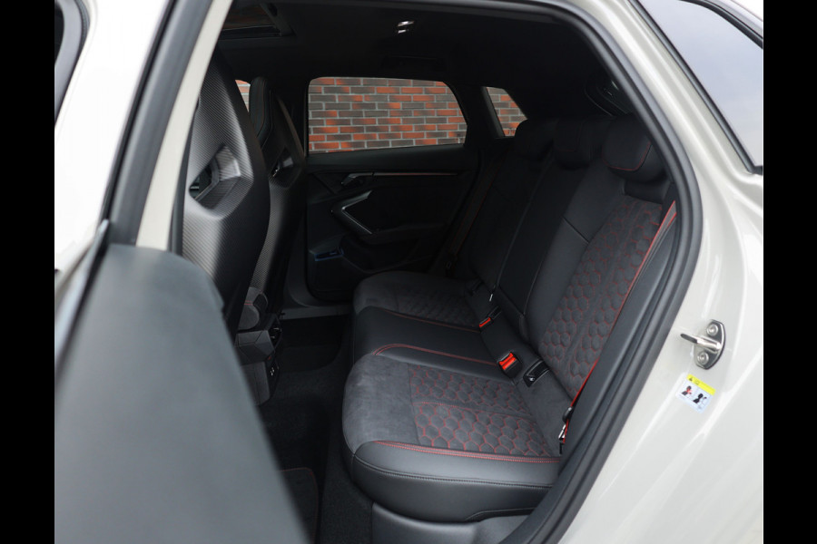 Audi RS3 Sportback 2.5 TFSI quattro | Krijt - Pano - Sonos