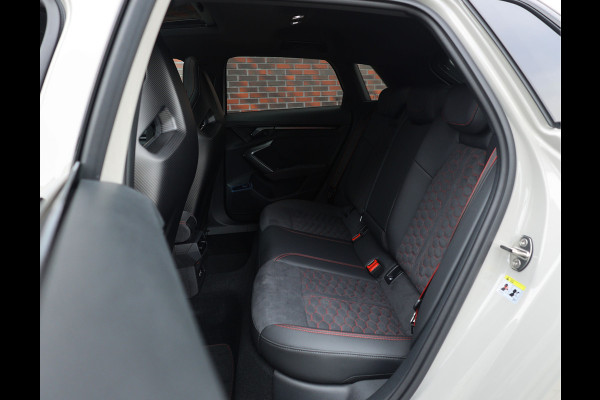 Audi RS3 Sportback 2.5 TFSI quattro | Krijt - Pano - Sonos