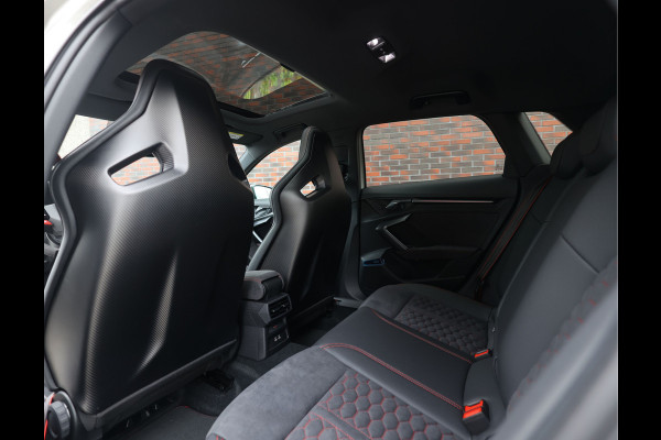 Audi RS3 Sportback 2.5 TFSI quattro | Krijt - Pano - Sonos