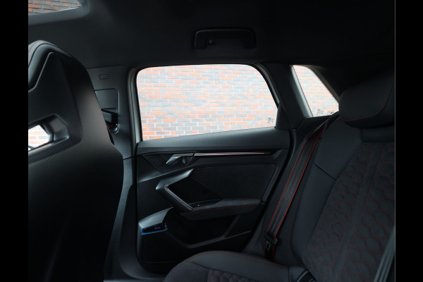 Audi RS3 Sportback 2.5 TFSI quattro | Krijt - Pano - Sonos