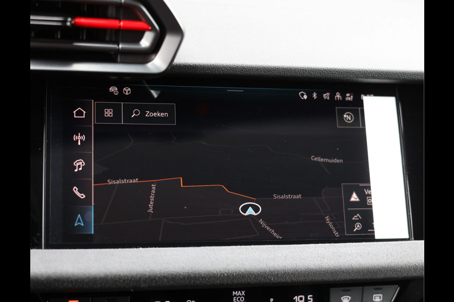 Audi RS3 Sportback 2.5 TFSI quattro | Krijt - Pano - Sonos