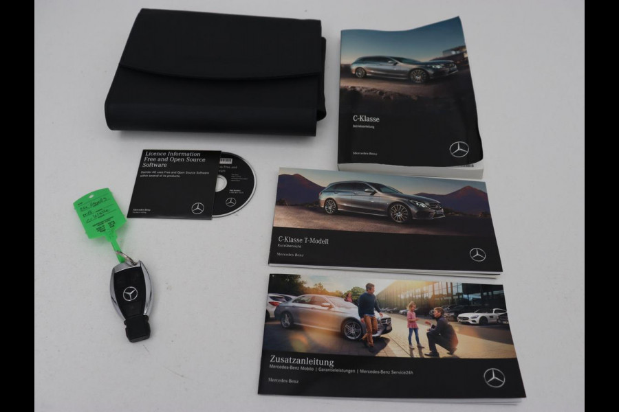 Mercedes-Benz C-Klasse 200 AMG Night | Leder | Stoelverwarming | Full LED | Park Assist | Navigatie | Climate control | Cruise control | Bluetooth