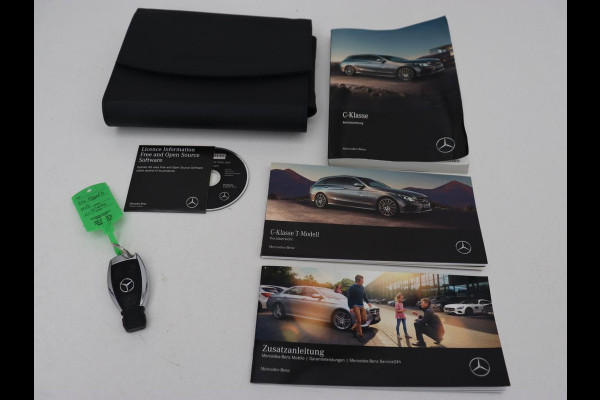 Mercedes-Benz C-Klasse 200 AMG Night | Leder | Stoelverwarming | Full LED | Park Assist | Navigatie | Climate control | Cruise control | Bluetooth