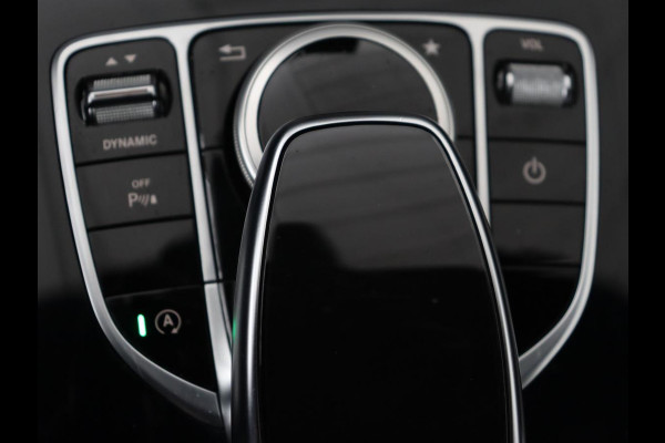 Mercedes-Benz C-Klasse 200 AMG Night | Leder | Stoelverwarming | Full LED | Park Assist | Navigatie | Climate control | Cruise control | Bluetooth